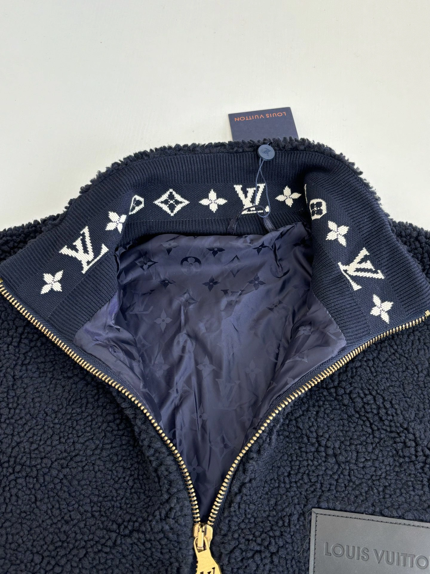 wg.luxury-- 8V item:E-F363I0607